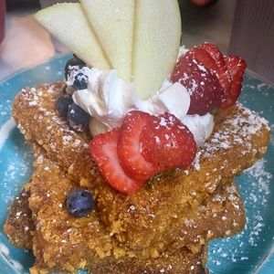 Meet your Posher, Lydia